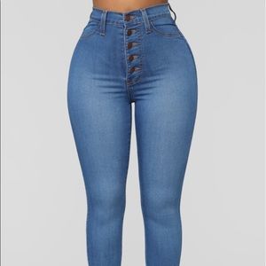Fashionnova skinny jeans